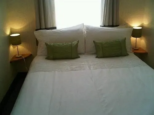 ****  Admiral Hotel United Kingdom